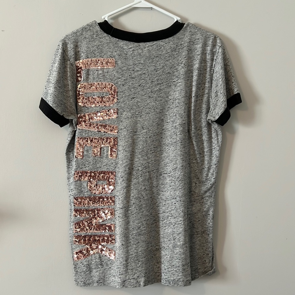 Pink t shirt